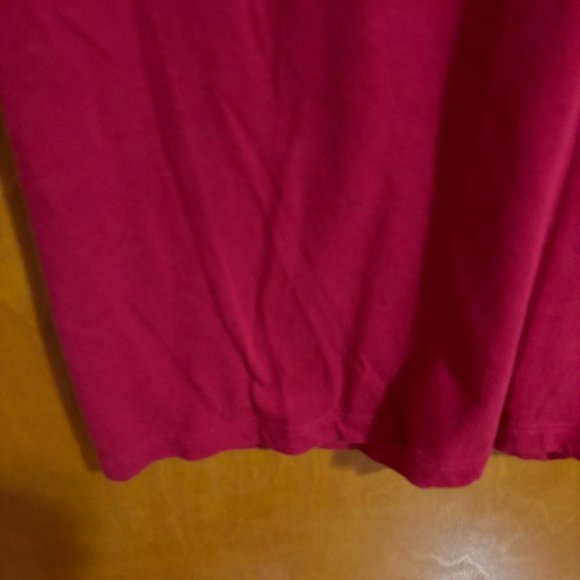 Hollister Embroidered Red Small t-shirt - Picture 7 of 15